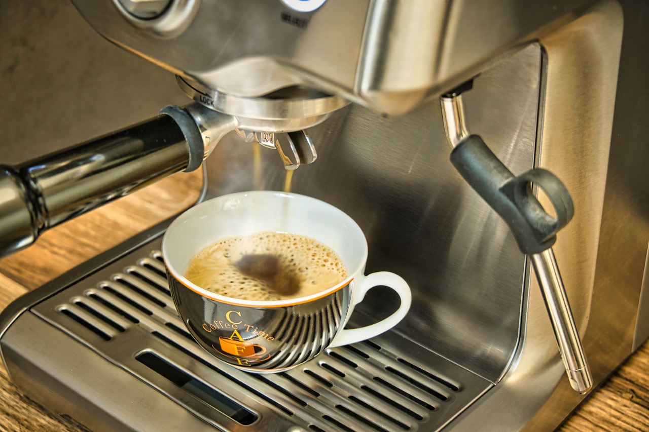 siebtraeger-kaffeemaschine-milchtank